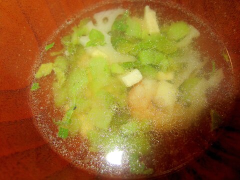 大根の葉とレンコンと海老の胡麻油と醤油スープグリル